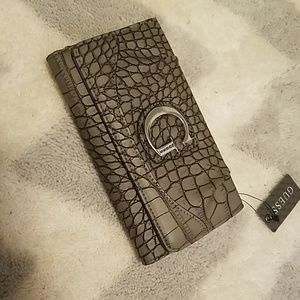 BRAND NEW GUESS wallet